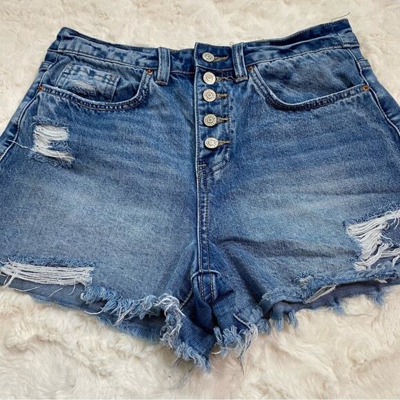 YMI Dream Authentic Denim Shorts Size 7/28 Distressed Y2K Jean Shorts Summer - Picture 2 of 9